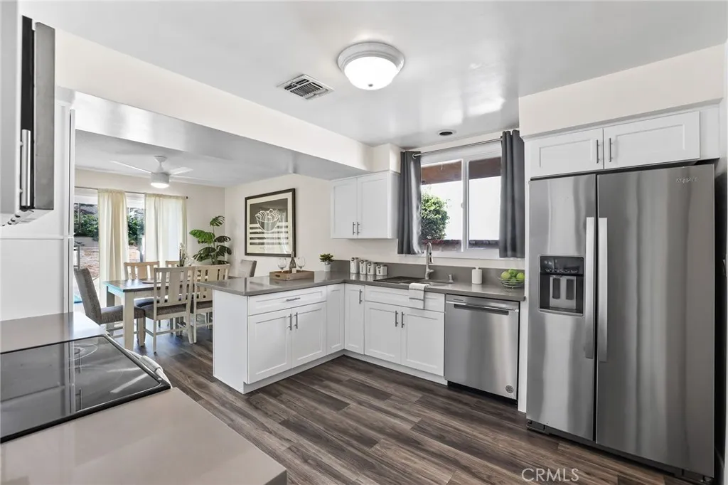 451 Margo, Long Beach, California 90803 home-pic-19